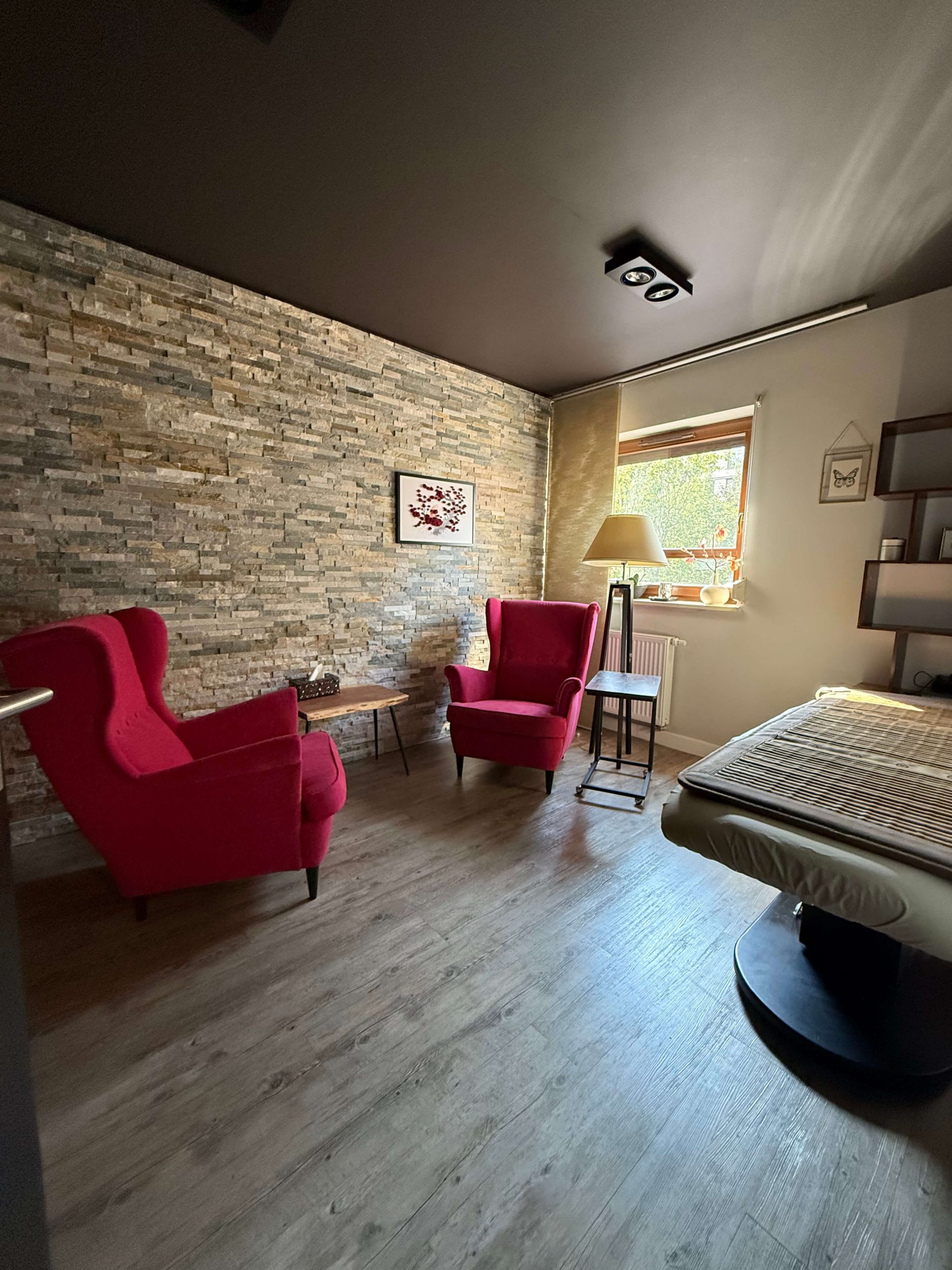 pexels-cottonbro-studio-5486105